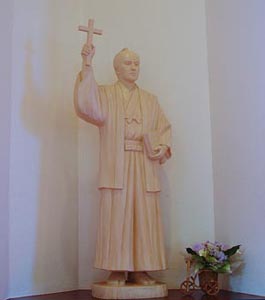 アントニオ石田の像