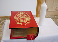 ミサ典書とローソク