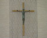 聖堂正面の十字架