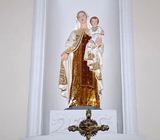 聖堂内 聖母子像