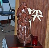 聖堂内 都のマリア像