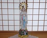 聖堂内　フィリピンの聖母像